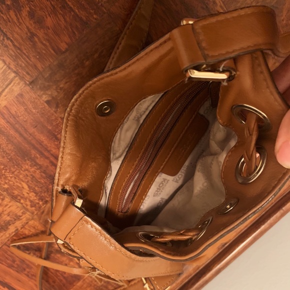 Michael Kors Saddle Shoulder Vintage Small Bag - Picture 6 of 8